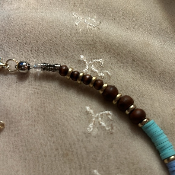 Heishi Beads Beach Bum in the Tropics Necklace - Picture 6 of 8